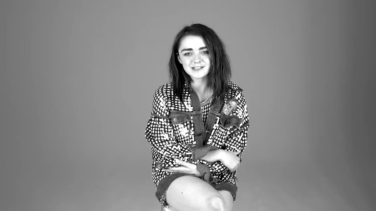 Maisie_Williams_plays__Would_You_Rather__with_GLAMOUR__09.jpg