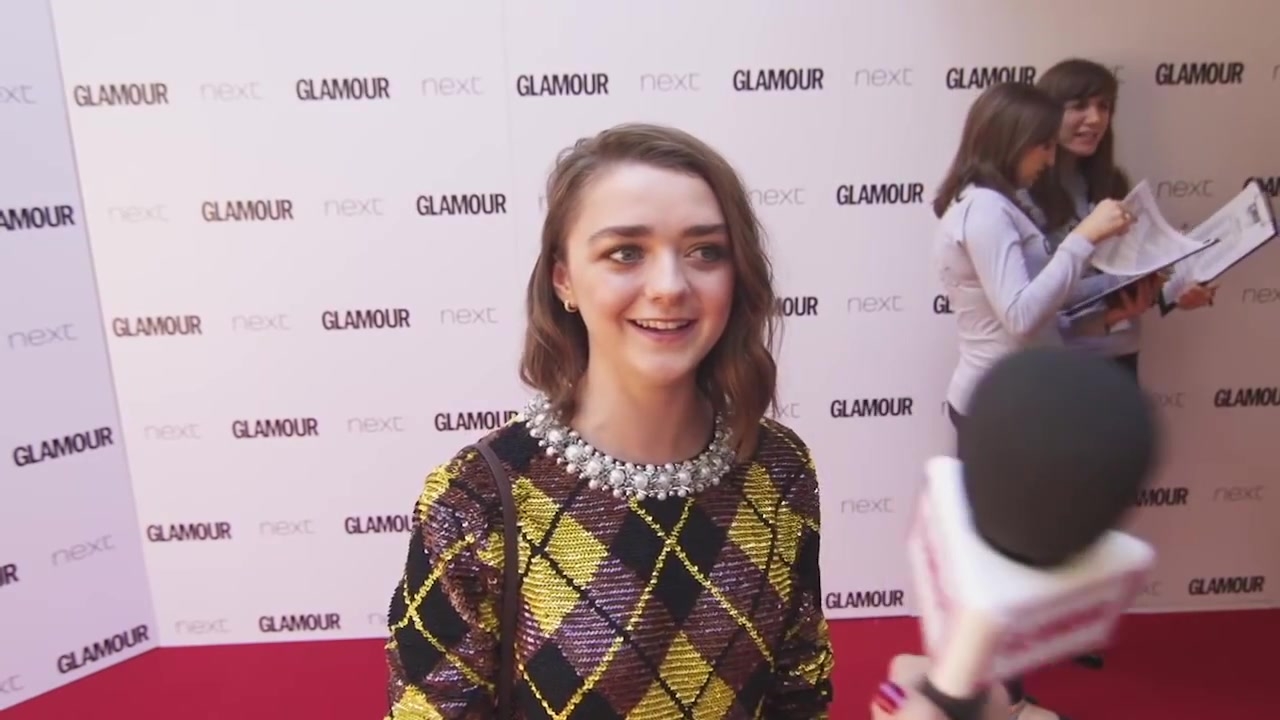 Maisie_Williams_Game_of_Thrones_Interview_Glamour_Awards_2015_127.jpg