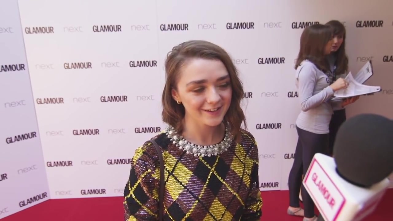 Maisie_Williams_Game_of_Thrones_Interview_Glamour_Awards_2015_131.jpg