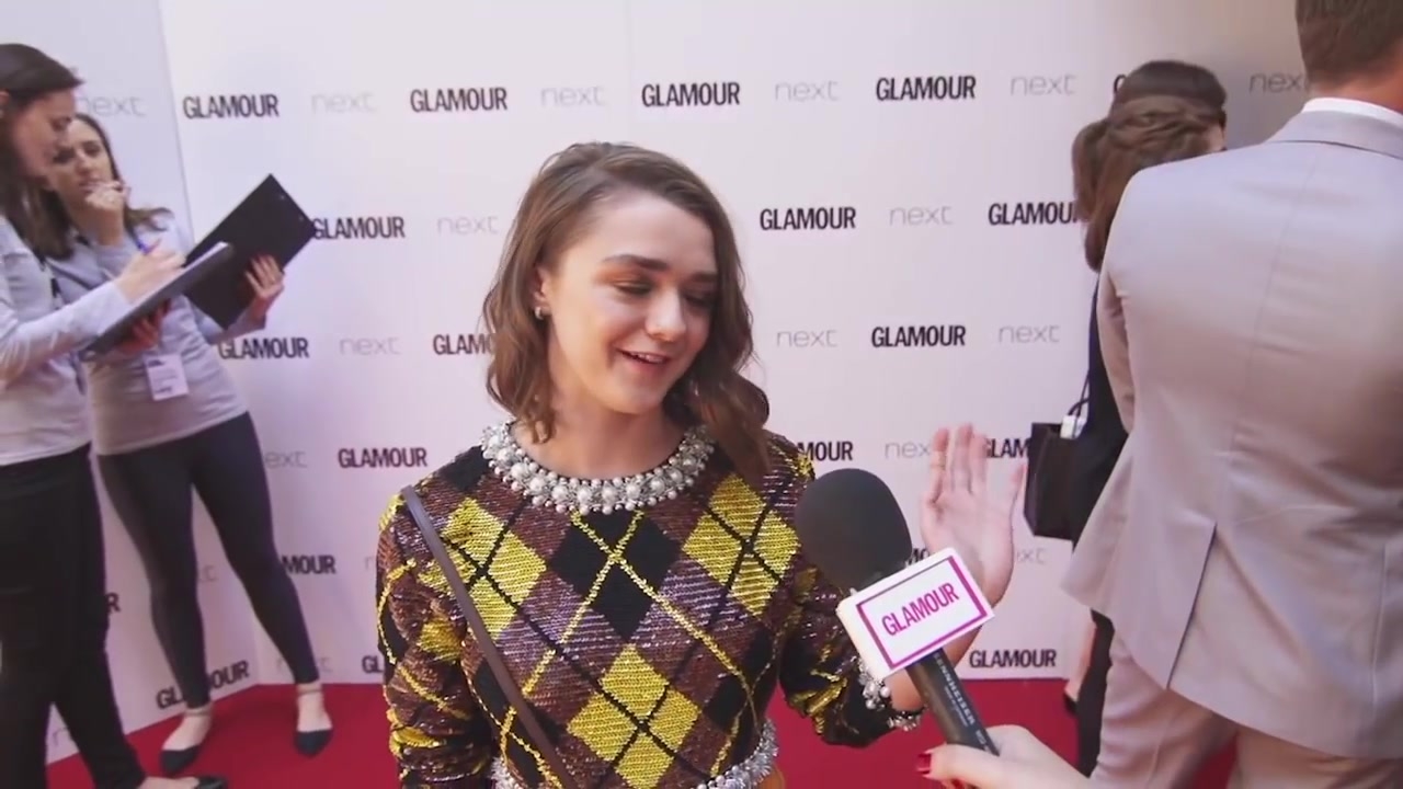 Maisie_Williams_Game_of_Thrones_Interview_Glamour_Awards_2015_261.jpg