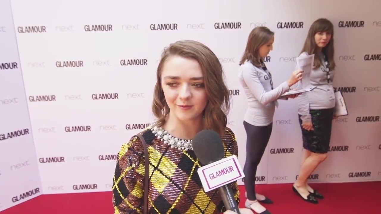 Maisie_Williams_Game_of_Thrones_Interview_Glamour_Awards_2015_39.jpg